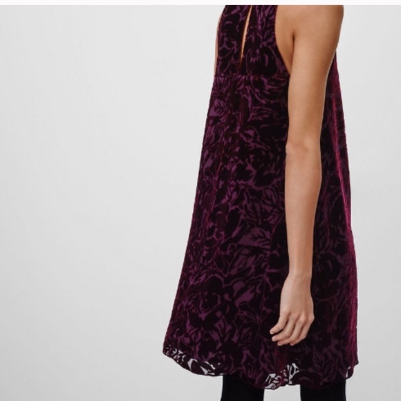 ARITZIA WILFRED VELVET TROMPETTE DRESS BLACK - Picture 4 of 8